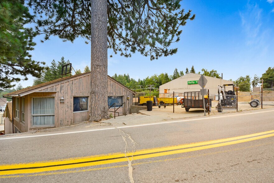 More Photos Of 26325 Pine Ave, Rimforest Freestanding For Sale