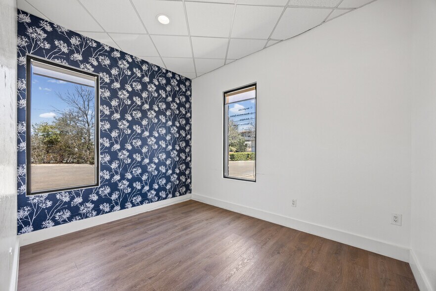 More Photos Of 7225 W Highway 71, Austin Medical For Lease