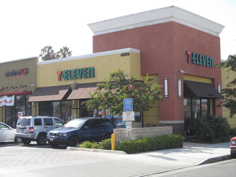 More Photos Of 4956 W Century Blvd, Inglewood Freestanding For Lease