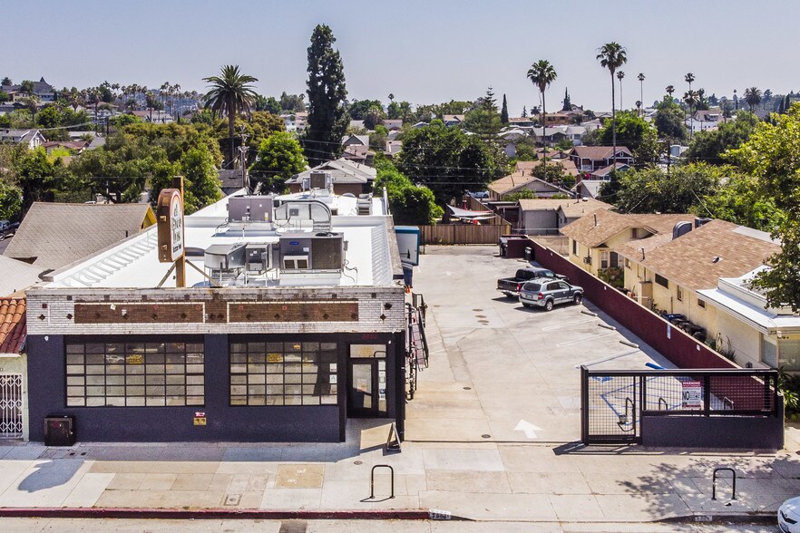 More Photos Of 5684 York Blvd, Los Angeles Restaurant For Sale