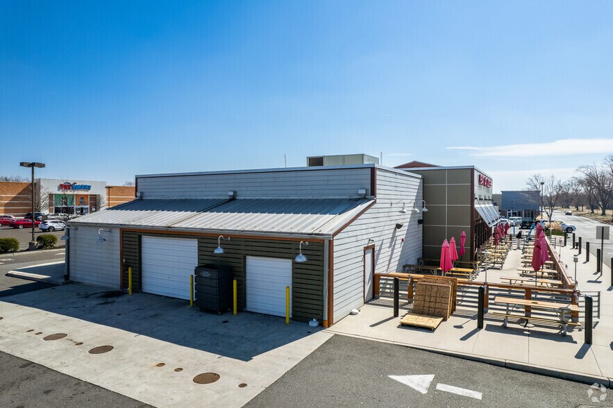 2000 Clements Bridge Rd, Deptford, NJ 08096 Retail For Lease