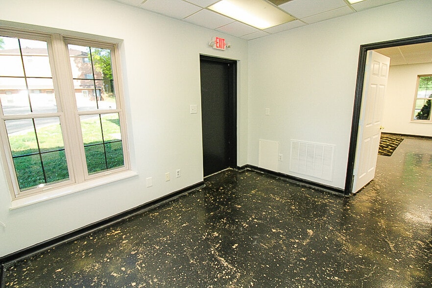 More Photos Of 5317 Stanton Rd, Knoxville Medical For Sale