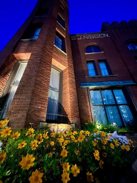 More Photos Of 310 E Third St, Winston-Salem Office Residential For Sale