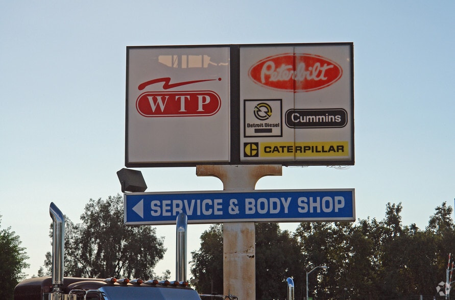 More Photos Of 1441 Richards Blvd, Sacramento Service For Lease