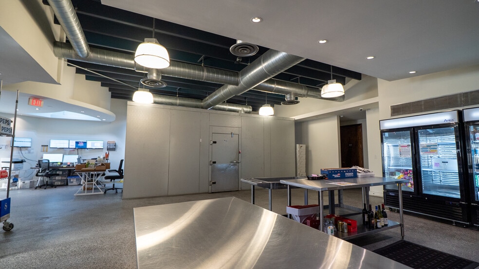 More Photos Of 72 NW 79th St, Miami Restaurant For Sale