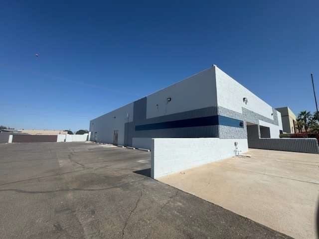 More Photos Of 42 W Boxelder Pl, Chandler Showroom For Lease