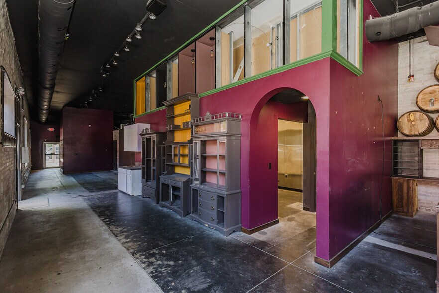 More Photos Of 1001 W Douglas Ave, Wichita Storefront For Sale