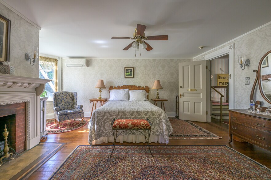 More Photos Of 518 Main St, Great Barrington Hospitality For Sale