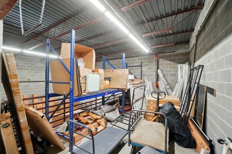 More Photos Of 50 Eswin St, Cincinnati Freestanding For Sale