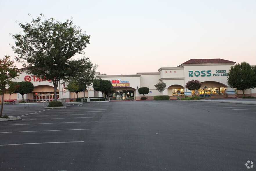 More Photos Of 2305 Theater Dr, Paso Robles Unknown For Lease