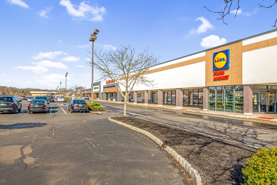 More Photos Of 2495 US Highway 1, Lawrenceville Unknown For Lease