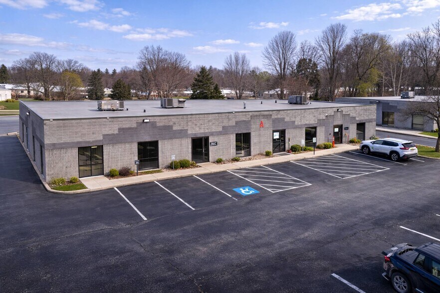 Primary Photo Of 200 Gateway Park Dr, Syracuse Warehouse For Lease