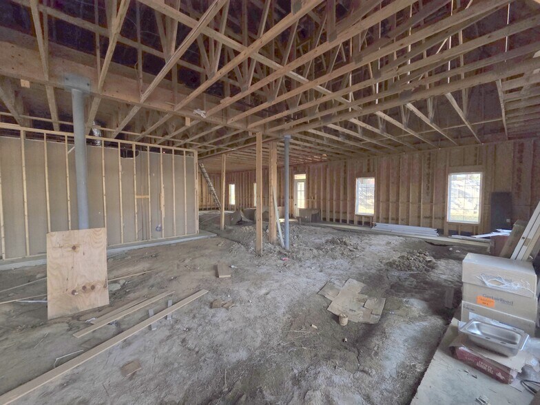 More Photos Of 6634 Summer Knoll Cv, Bartlett Office For Lease