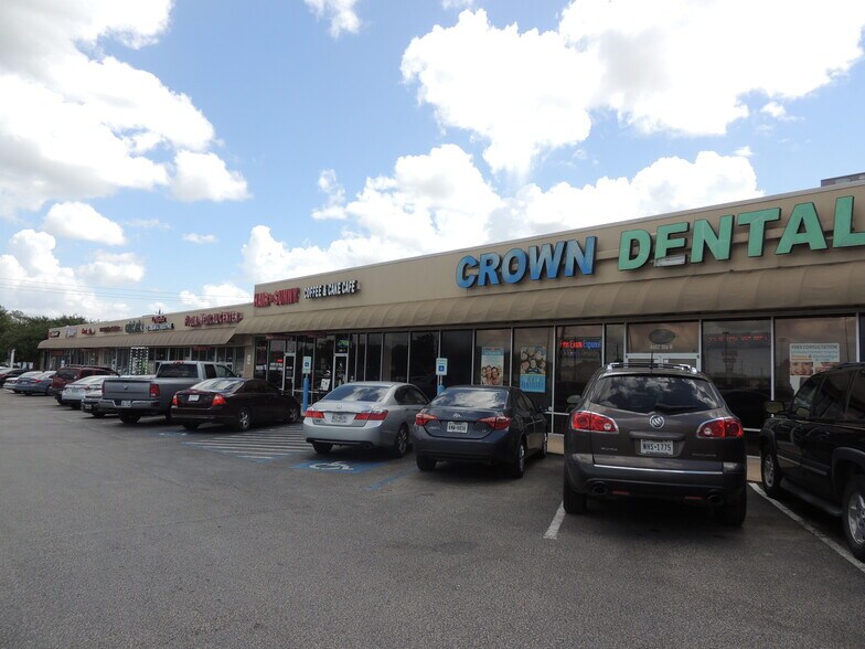 More Photos Of 4333-4451 W Fuqua St, Houston Unknown For Lease