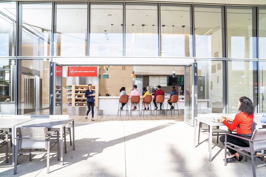 More Photos Of 400 Spectrum Center Dr, Irvine Office For Lease