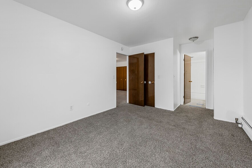 More Photos Of 23740 Fenkell St, Detroit Apartments For Sale