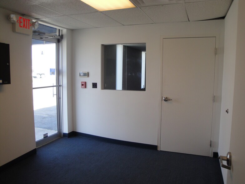 More Photos Of 2554 Needmore Rd, Dayton Warehouse For Lease