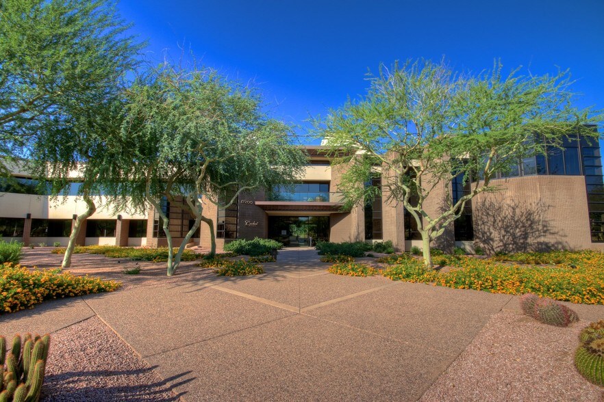 More Photos Of 17200 N Perimeter Dr, Scottsdale Office For Lease