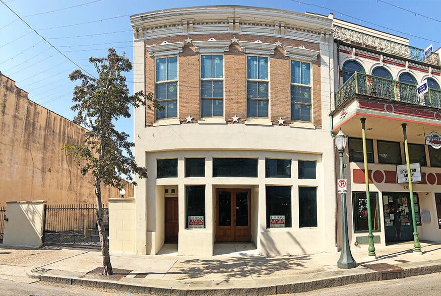 More Photos Of 210 Dauphin St, Mobile Storefront Retail Office For Lease