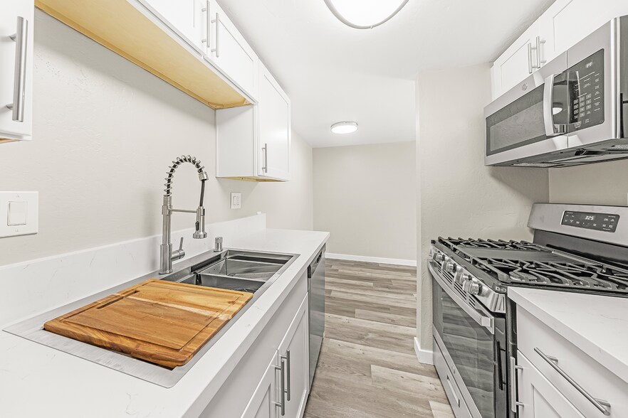 More Photos Of 511 W Cook St, Santa Maria Apartments For Sale