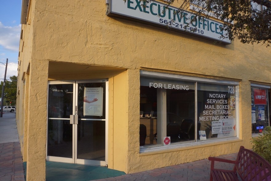 More Photos Of 728 Lake Ave, Lake Worth Storefront For Sale