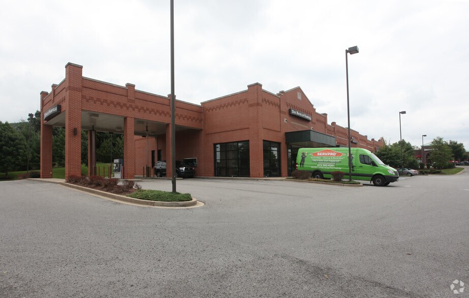 More Photos Of 9050 Carothers Pky, Franklin Storefront For Lease