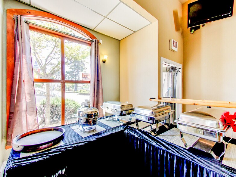 More Photos Of 1301-1303 High St, Alameda Storefront Retail Residential For Sale