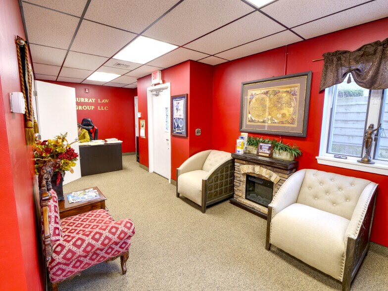 More Photos Of 71 Park Ave, West Springfield Medical For Sale