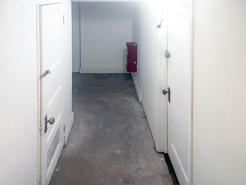More Photos Of 213 Cedar St, Klamath Falls Apartments For Sale