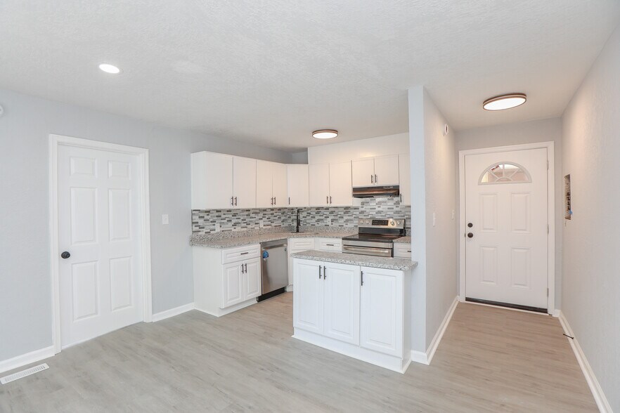 More Photos Of 401 Maryland Ave, Portsmouth Apartments For Sale
