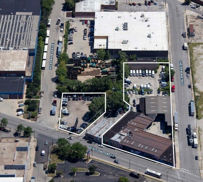 More Photos Of 1017 W Division St, Chicago Land For Lease