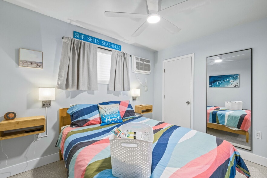 More Photos Of 12100 Gulf Blvd, Treasure Island Hotel For Sale