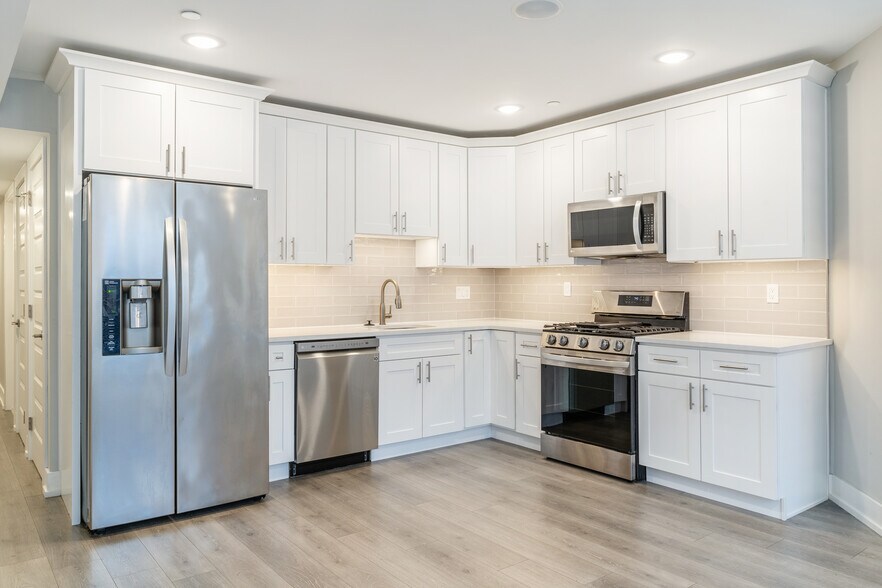 More Photos Of 1309 S 52nd St, Philadelphia Apartments For Sale