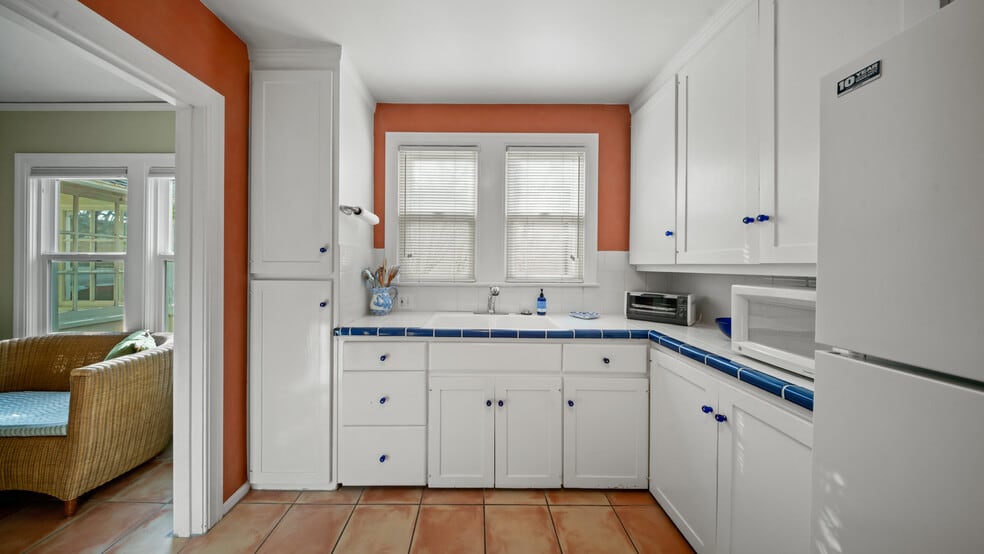 More Photos Of 717 C St, San Rafael Office For Sale