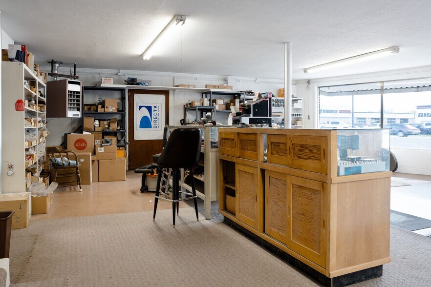 More Photos Of 754 N State St, Orem Freestanding For Sale