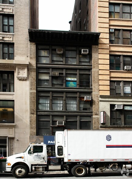 More Photos Of 112 E 23rd St, New York Office For Sale