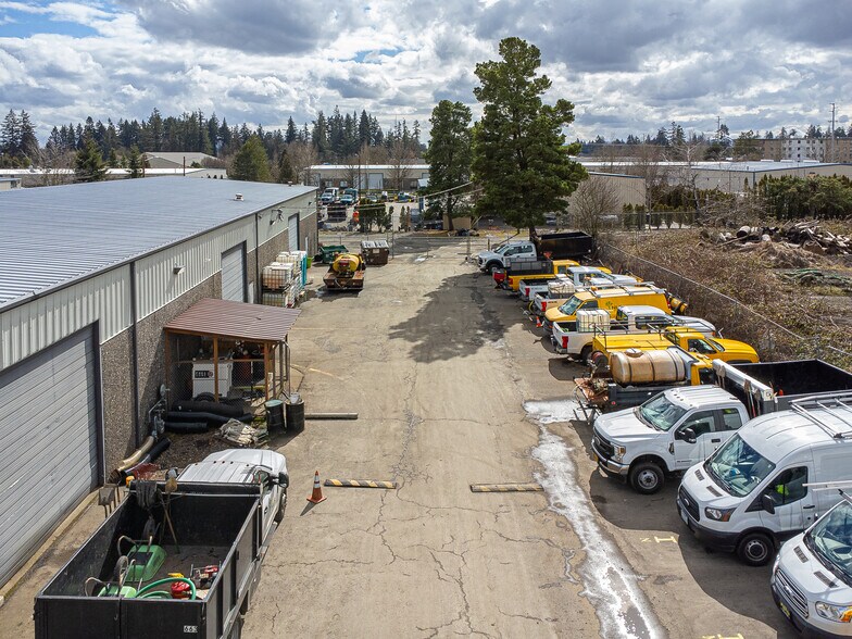 More Photos Of 1800 NE Cornelius Pass Rd, Hillsboro Warehouse For Lease