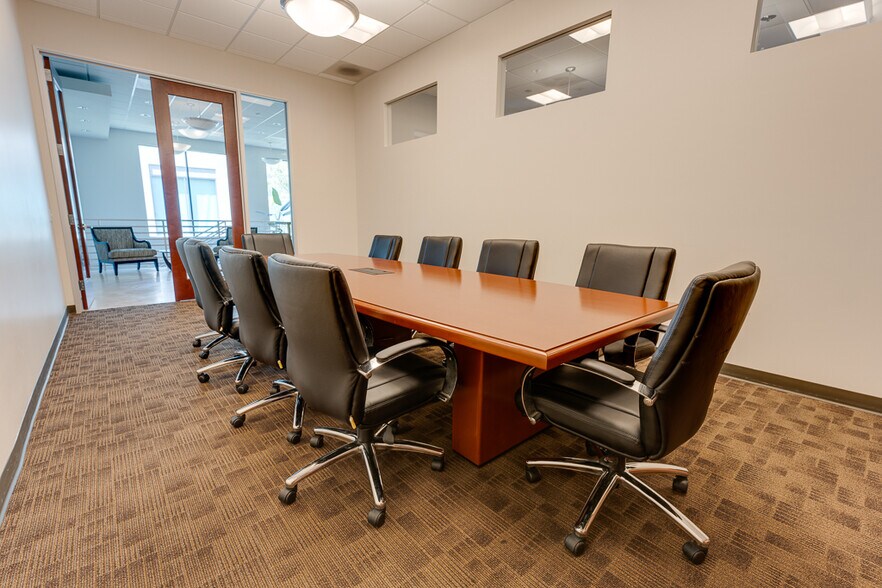 More Photos Of 830 Roosevelt Ave, Irvine Office For Sale