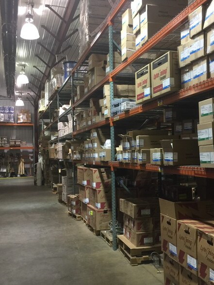 More Photos Of 3205 E Thayer Ave, Bismarck Warehouse For Lease
