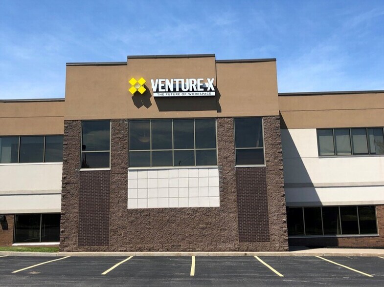 More Photos Of 4050 W Ridge Rd, Rochester Coworking Space