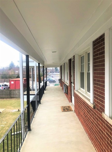 More Photos Of 5508 S Brainard Ave, Countryside Apartments For Lease