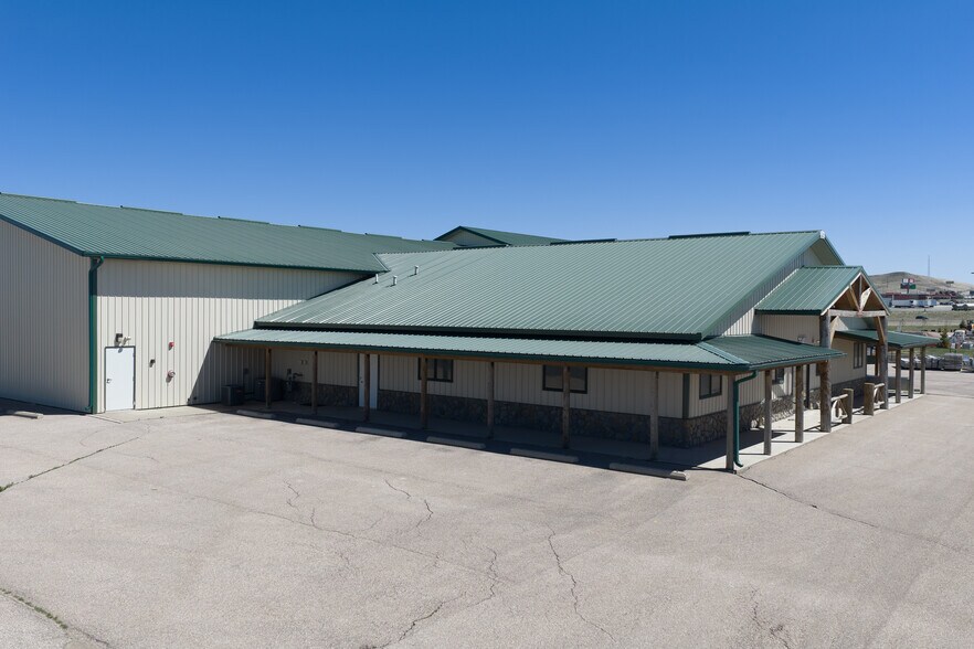 More Photos Of 2340 Taggart Rd, Rapid City Warehouse For Lease
