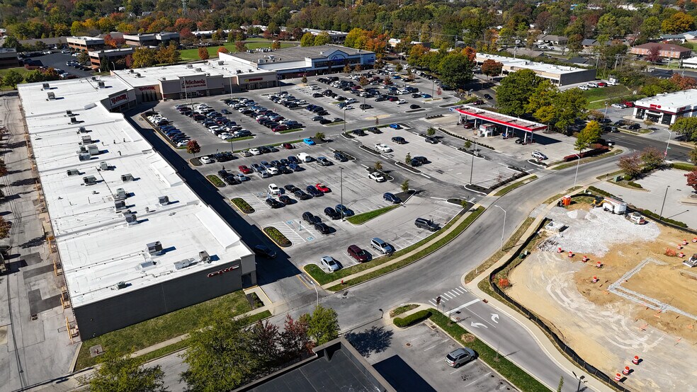 More Photos Of 2307-2375 Nicholasville Rd, Lexington Unknown For Lease