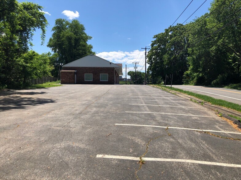 More Photos Of 377 Gambrills Rd, Gambrills Storefront Retail Office For Lease