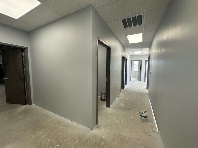 More Photos Of 55 Airport Industrial Dr, Clayton Light Distribution For Sale