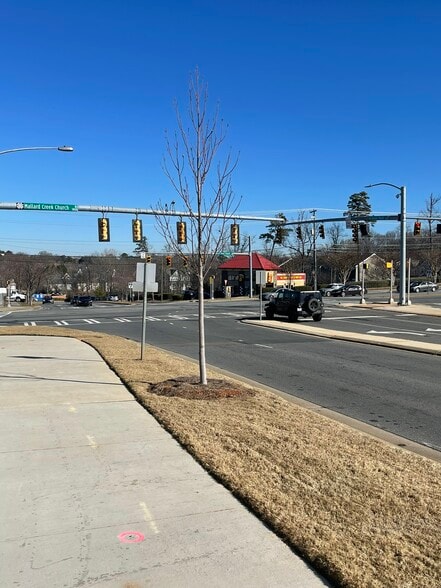 More Photos Of 3021 Stelfox - Unit D1 st, Charlotte General Retail For Lease