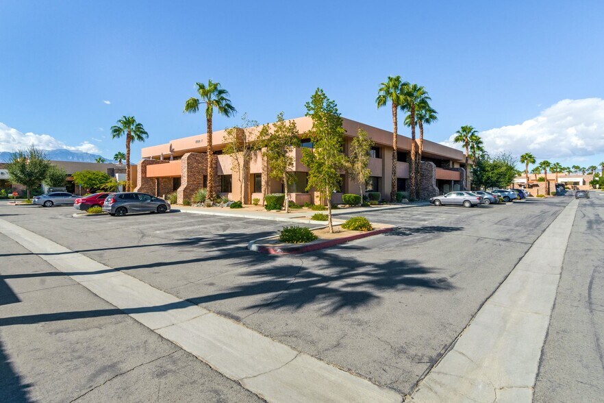 More Photos Of 41990 Cook St, Palm Desert Medical For Lease