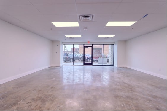 More Photos Of 301 W Main St, Midlothian Storefront Retail Office For Lease