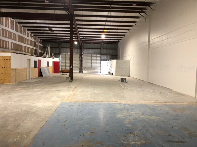 More Photos Of 1600-1650 NW 34th Ter, Lauderhill Warehouse For Lease