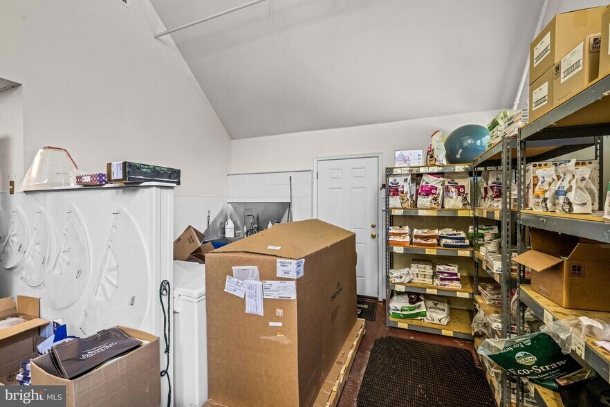 More Photos Of 405 W Wayne Ave, Wayne Office Residential For Sale